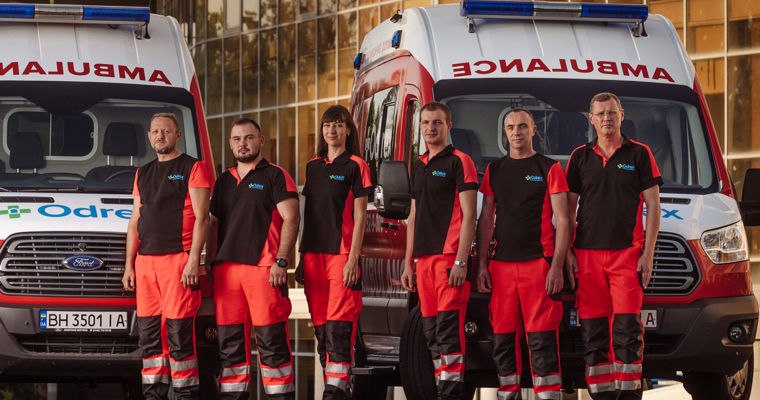 В Одессе за 9 месяцев уволились 600 работников скорой помощи  Это привело к тому, что ежедневно 20 машин не выезжают на маршрут из-за нехватки кадров.
