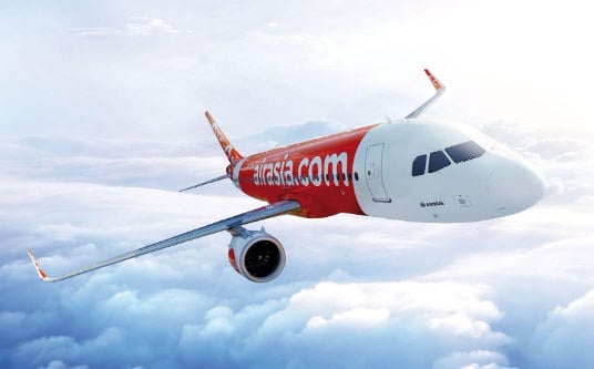 С Пхукета будет можно долететь на прямом рейсе до Бали  Indonesia AirAsia с 10 августа возобновит прямые рейсы между Бали и Пхукетом. Билеты уже в продаже – от 8 800 рублей в одну сторону.   На первом этапе полеты будут выполняться три раза в неделю. В планах бюджетного перевозчика увеличить частоту рейсов между Бали и Пхукетом с января по март 2025 года до ежедневной. Маршрут будет обслуживаться на лайнере А320  180 кресел .  Рейс OZ246 будет вылетать из Денпасара в 16:05 и прибывать на Пхукет в 18:55 во вторник, четверг и субботу. В обратном направлении рейс OZ247 отправляется из Пхукета в 19:30 и прилетает в Денпасар в 00:30 следующего дня. Время в пути – 4 часа.  #НовыеМаршруты