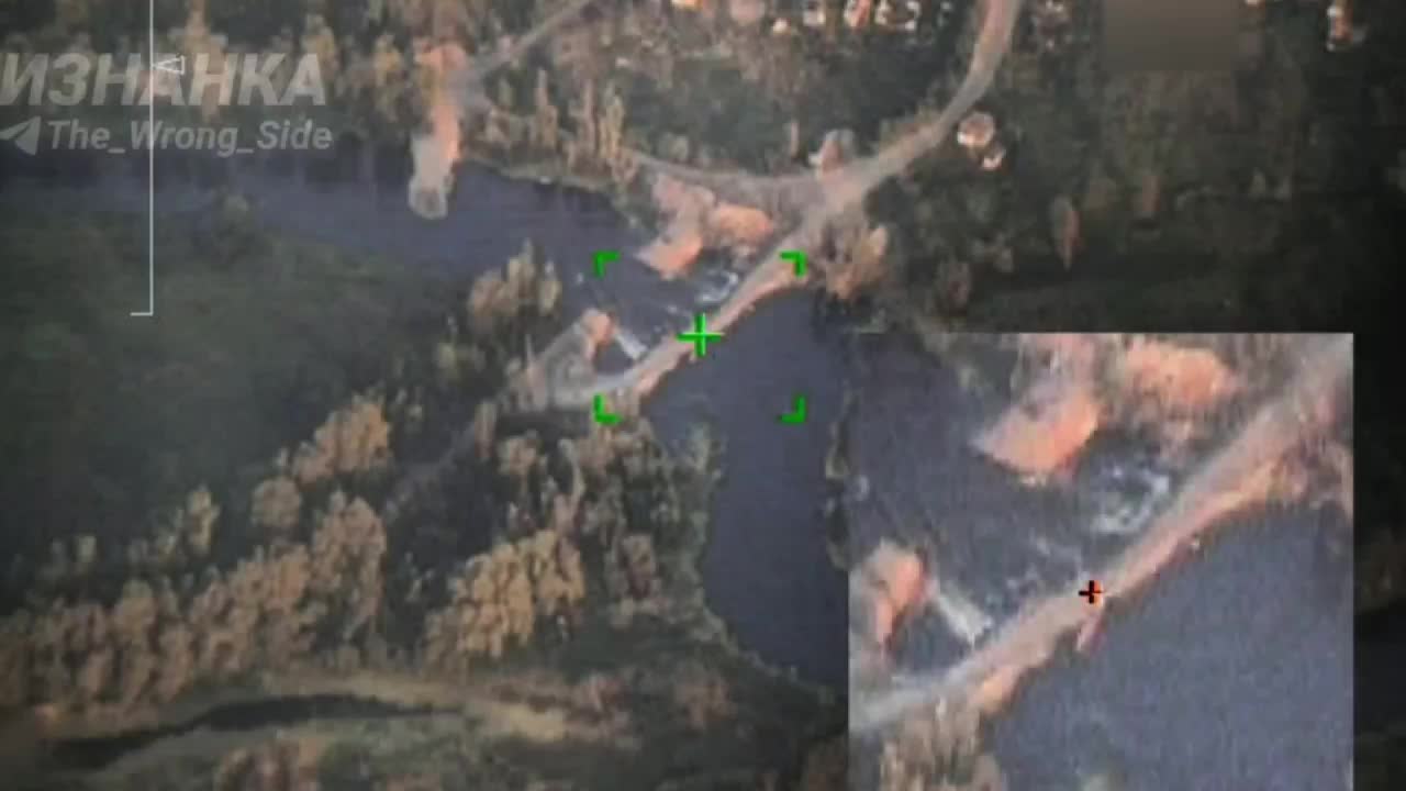 Российские лётчики уничтожили переправу ВСУ в районе н.п. Купянск-Узловой