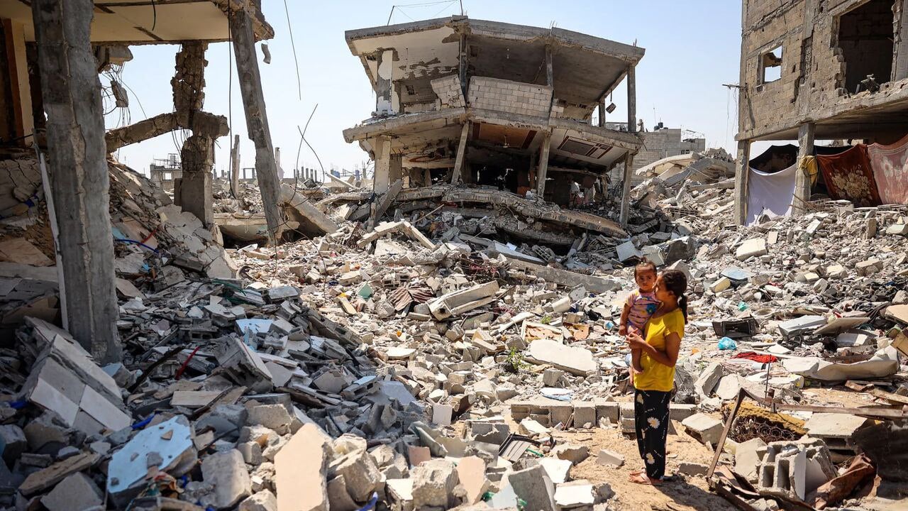 Число жертв в Газе достигло 37 877 человек  Число погибших в результате ударов Израиля по сектору Газа достигло 37 877, сообщили в воскресенье в Министерстве здравоохранения анклава.
