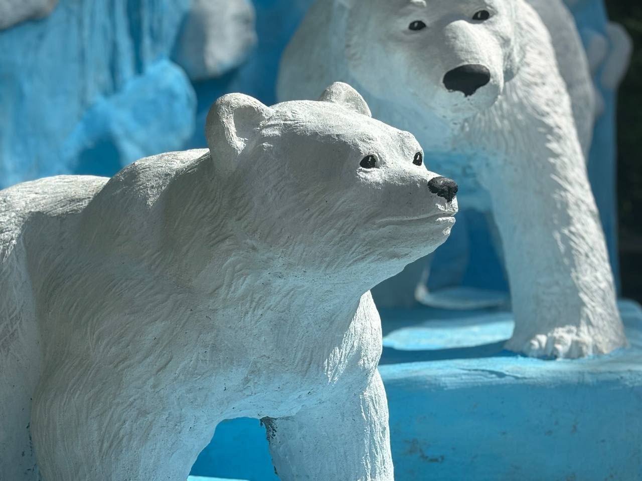 NSK.154  Новая фотозона появилась у вольера белых медведей в Новосибирском зоопарке имени Р. А. Шило @