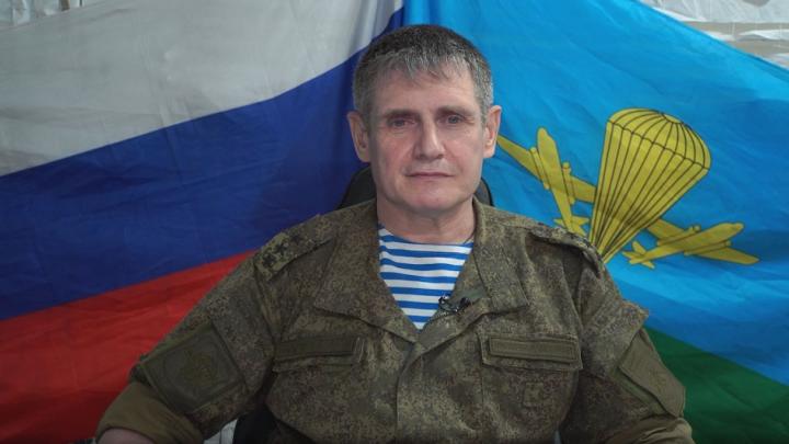 Генерал Теплинский был ранен во время ракетного удара ВСУ — украинские СМИ  Как сообщают "небратья", прилёт ракетного боеприпаса пришёлся в командный пункт группировки "Днепр". Однако подтвердить эту информацию они не могут.