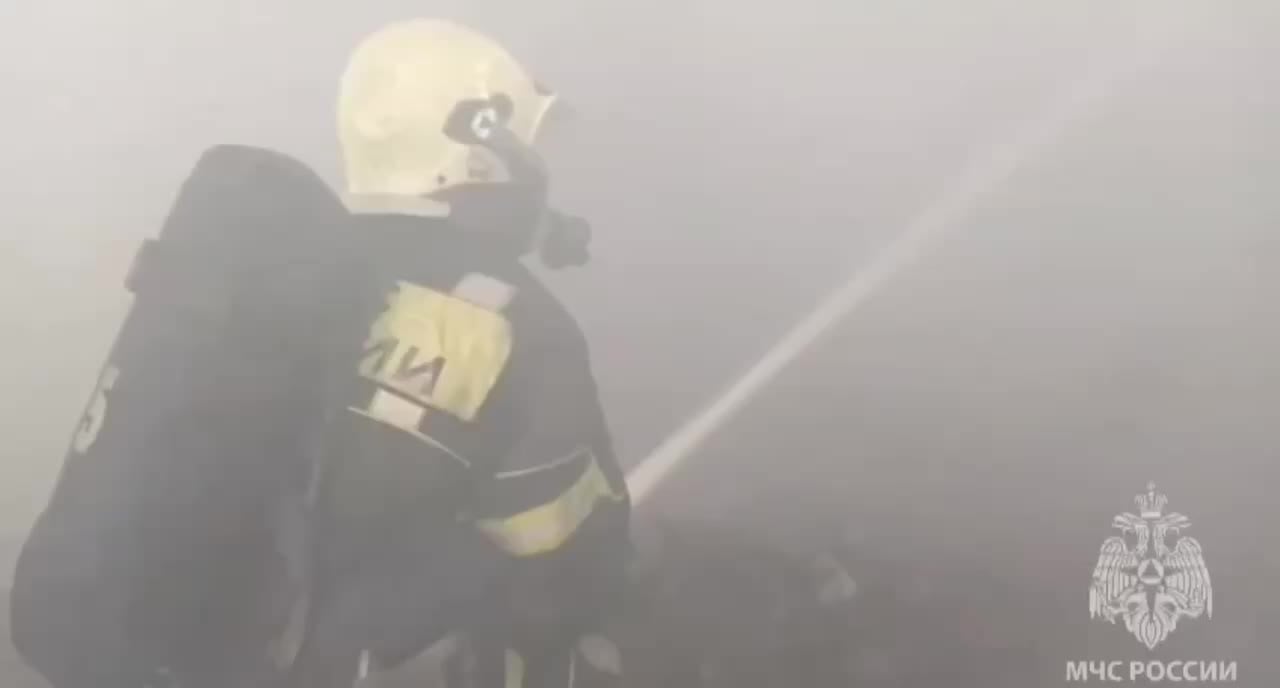 Пожар на складе в Ростове: ликвидировано открытое горение