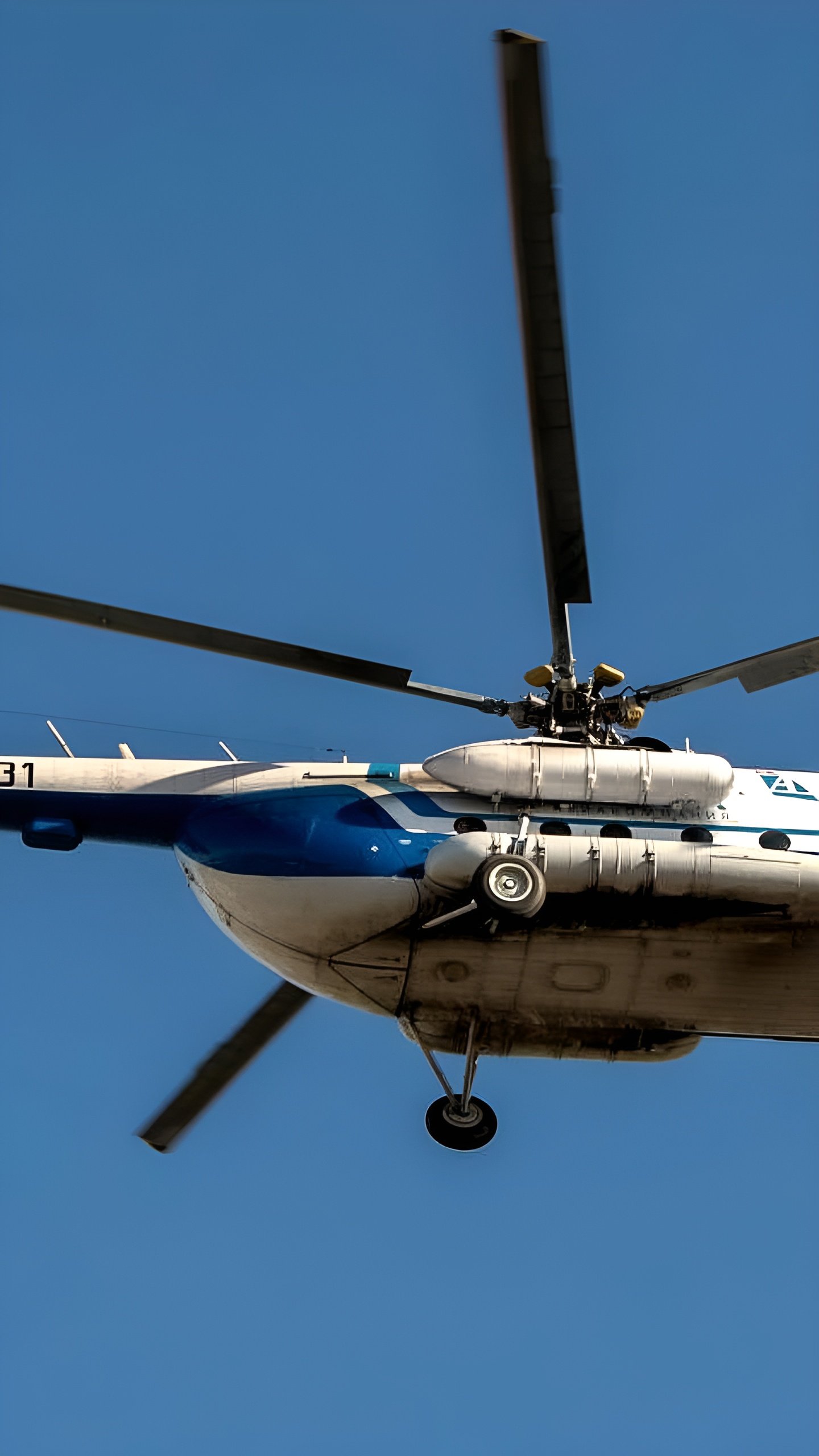 Жесткая посадка вертолета Ми-8 компании «Ангара» в Иркутской области