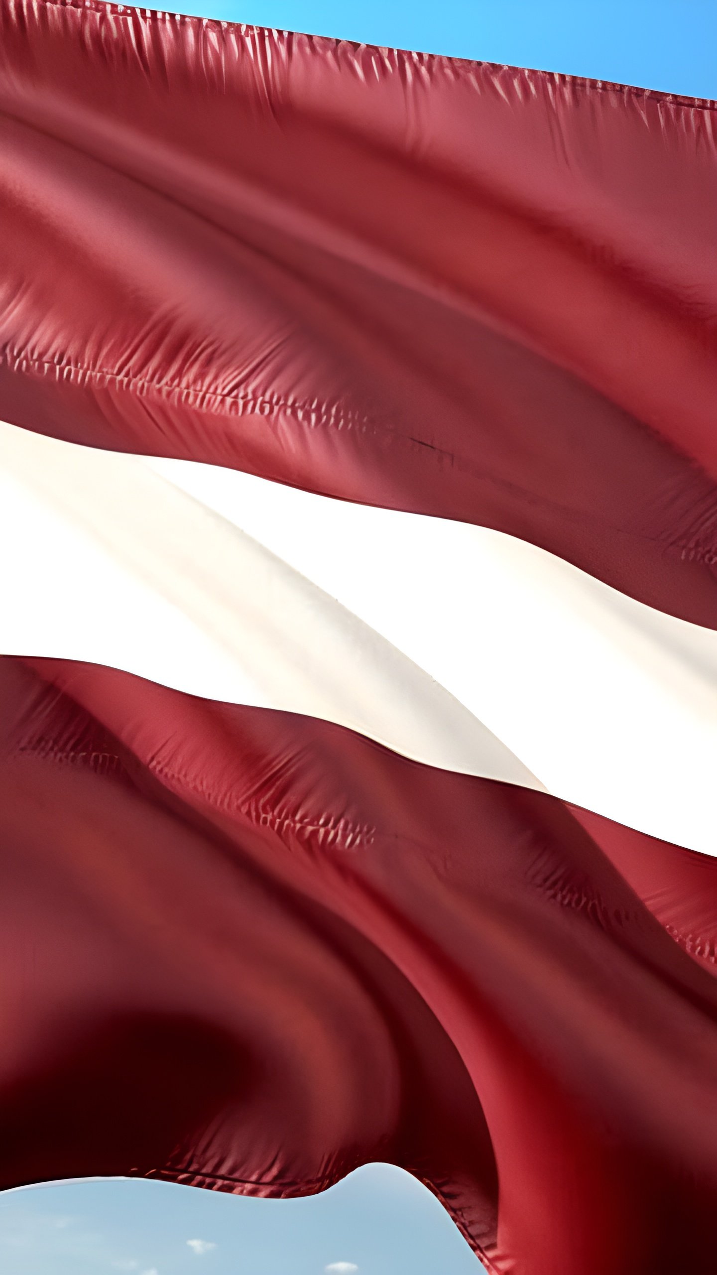 Премьер Латвии призывает граждан не ездить в Россию и Белоруссию